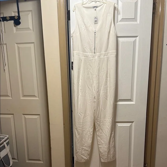 Express White Tailored Jumpsuit with V-Neck - Picture 1 of 6